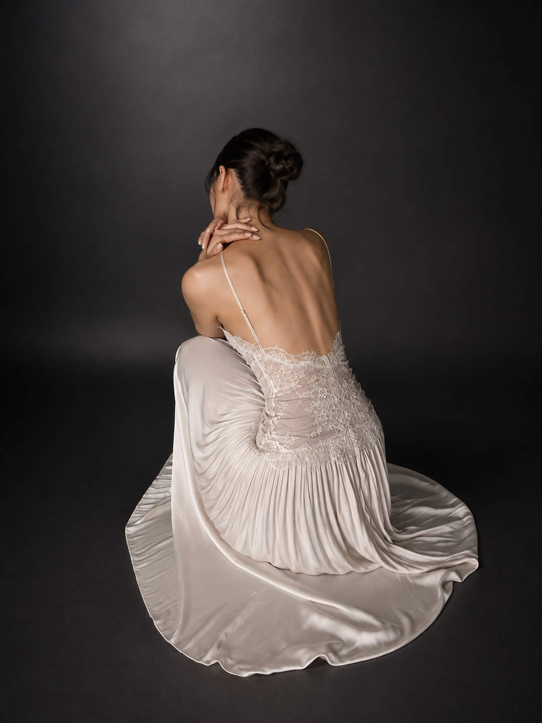 Elowen Lace Bodice Pleated Halter Maxi Dress
