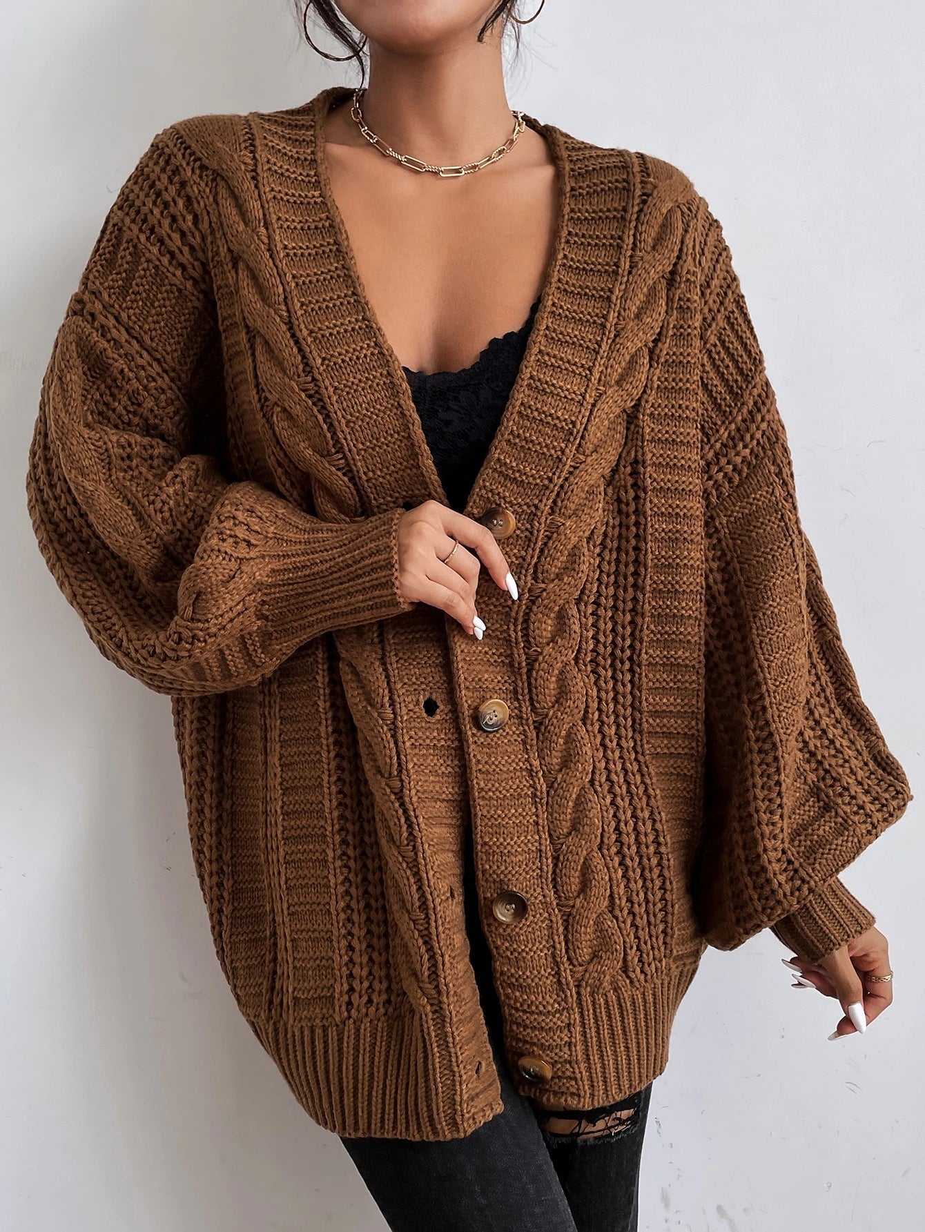 Elowen Oversized Chunky Cable-Knit Cardigan