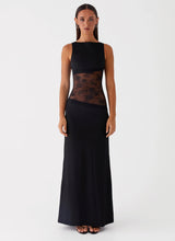 Emma - Elegant Maxi Dress 0