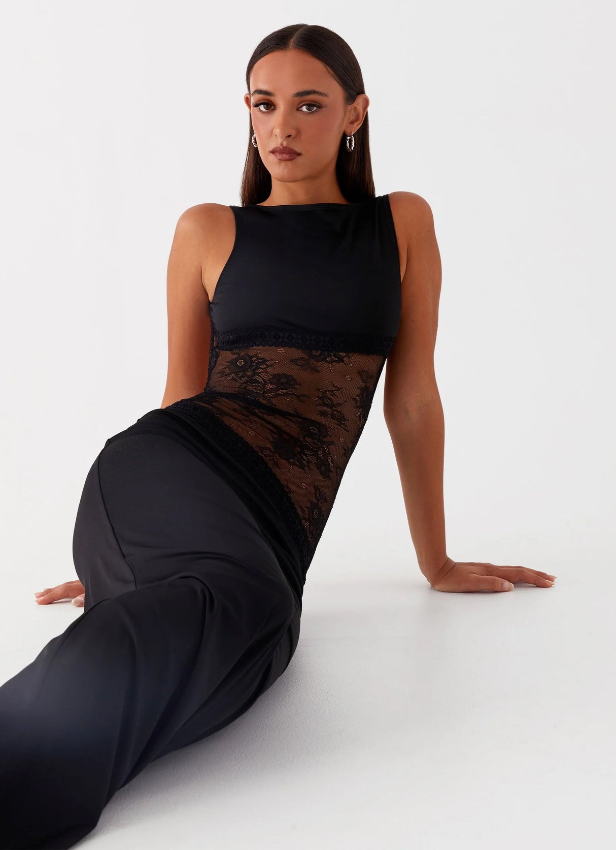 Emma - Elegant Maxi Dress 4