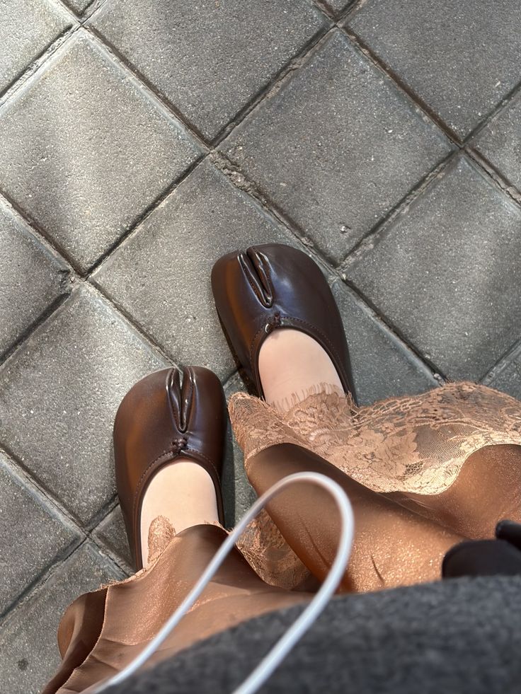 Genevieve Split-Toe Leather Ballet Flats