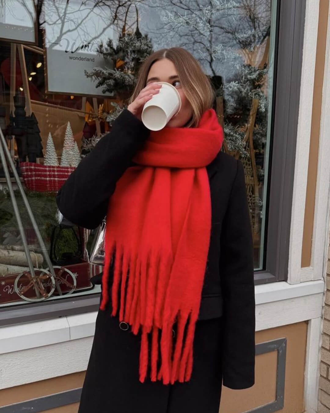 Vespera Oversized Tasseled Winter Scarf