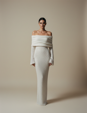 Effortless Off-Shoulder Silhouette Maxi Dress